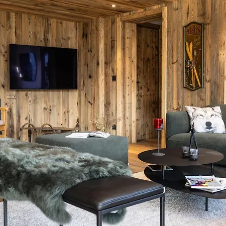 Ancolie Apartment *