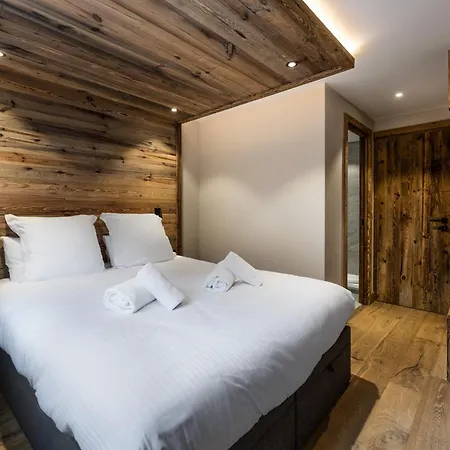 Ancolie Apartment