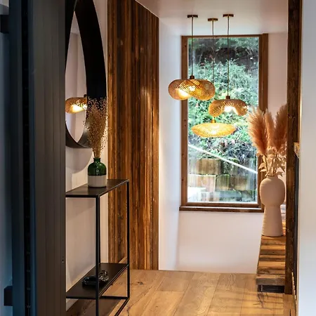 Ancolie Apartment